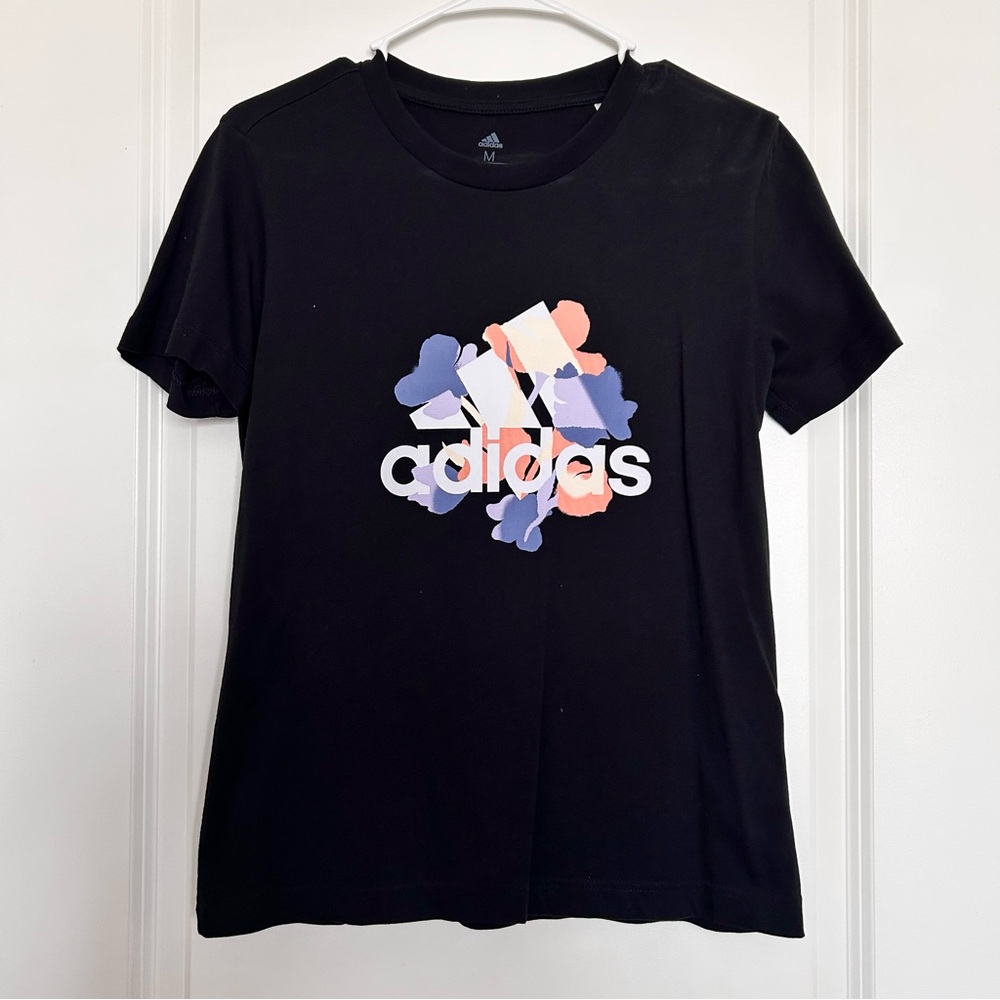 Adidas (M) NWOT Floral Graphic Logo T-Shirt